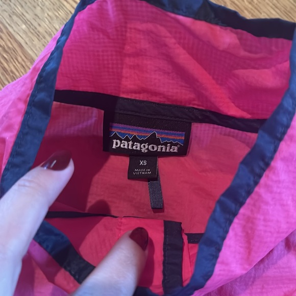 Patagonia Men’s Houdini Snap-T Pullover - Pink - size XS - Picture 4 of 5